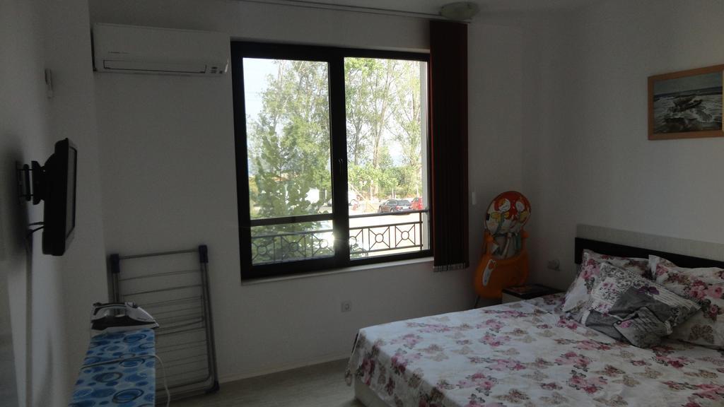 Apartment In Green Beach Resort Kavatsi Sozopol Extérieur photo